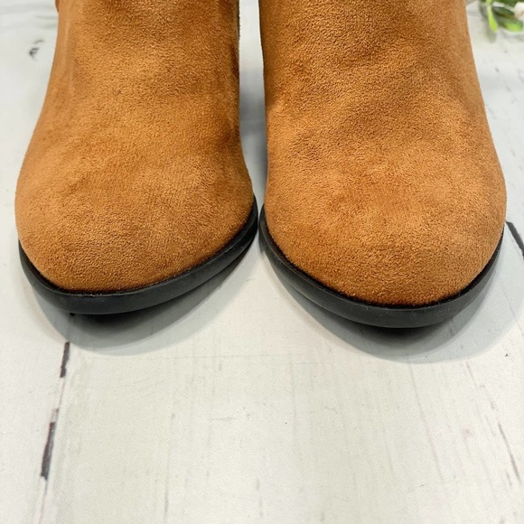 Women's Camel Ankle Boots with Ruffles (Size 7) - Picture 5 of 13